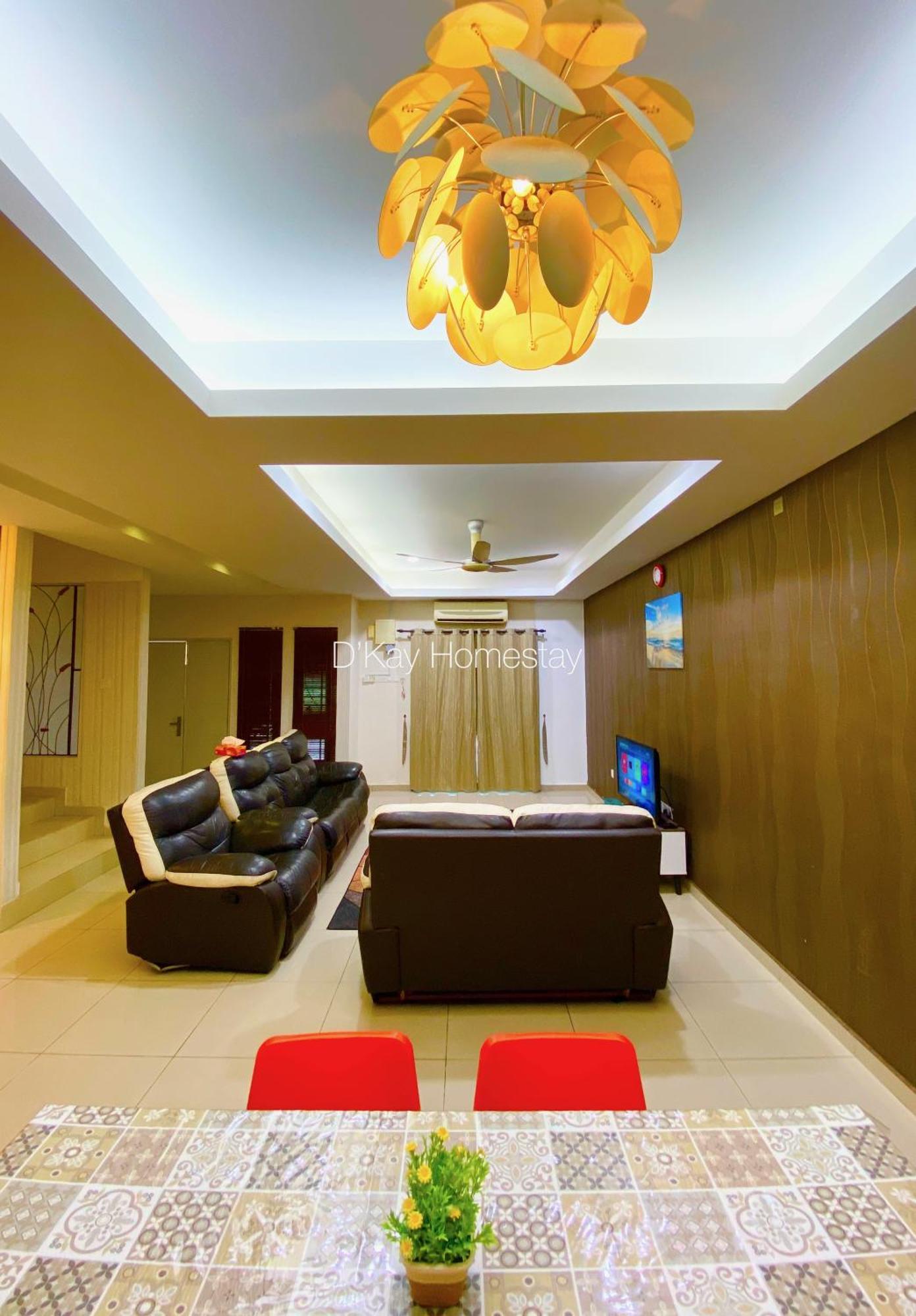 4 Bedrooms Homestay, Fully Aircond In Sendayan By D'Kay Homes I 10-15 Pax Seremban Luaran gambar