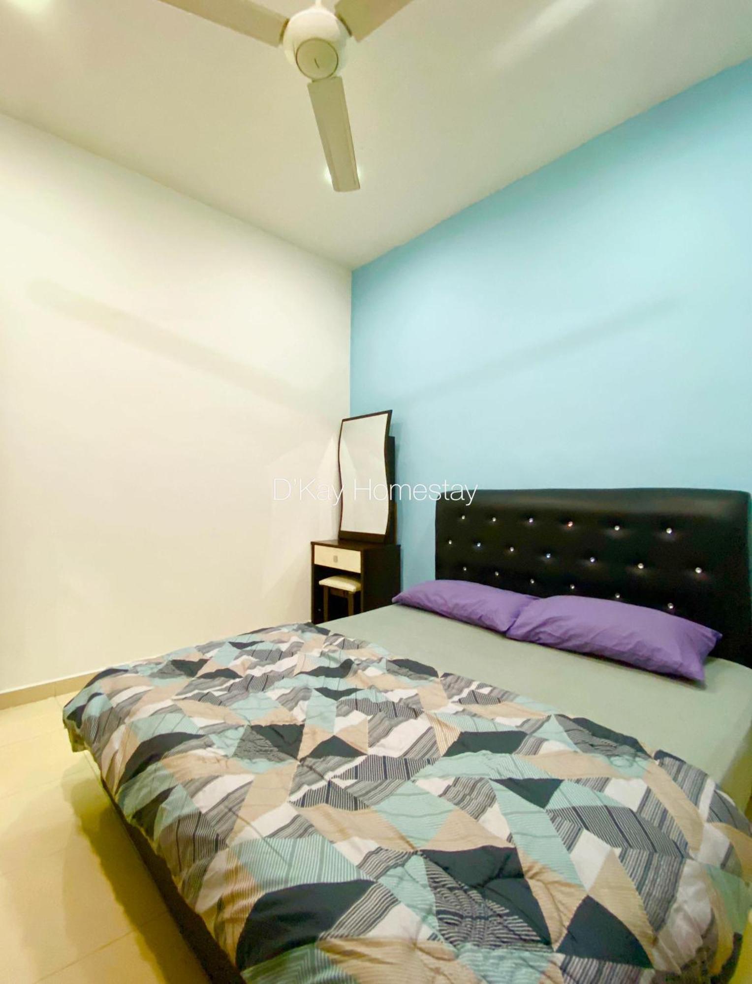 4 Bedrooms Homestay, Fully Aircond In Sendayan By D'Kay Homes I 10-15 Pax Seremban Luaran gambar